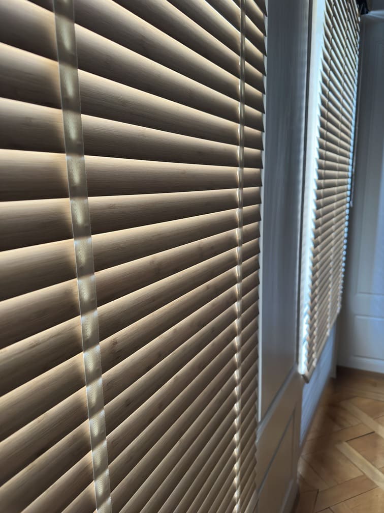 Stores à jalousie (vénitiens) sur mesure